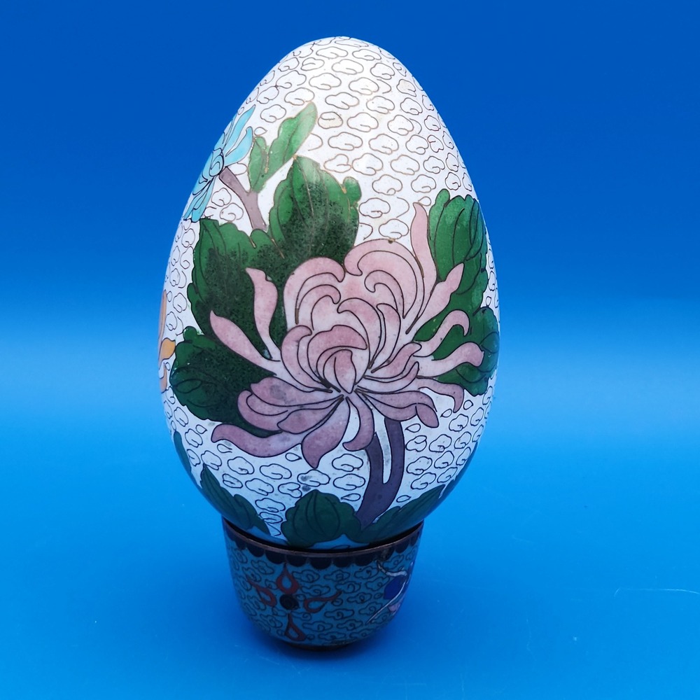 Vintage Chinese Cloisonne Enamel Egg Floral Butterfly White 5 Inch